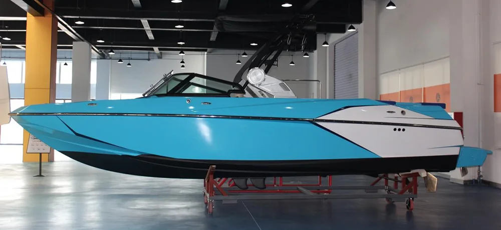 Fiberglass Wakeboard Boat